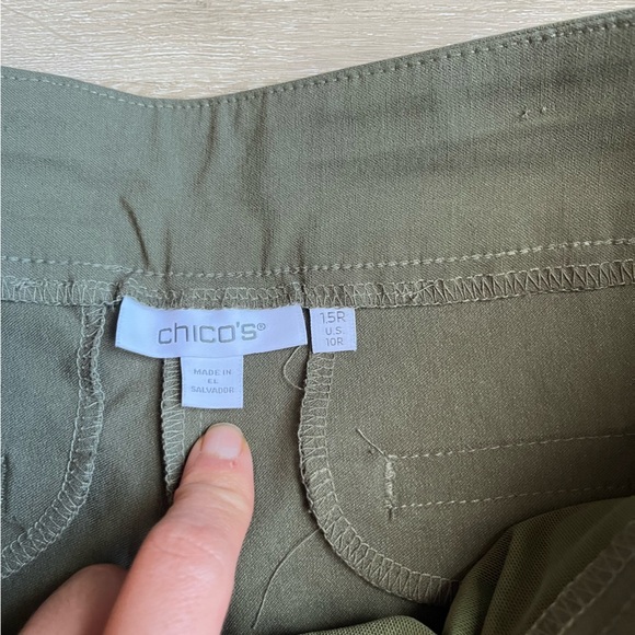 Chico’s So Slimming Brigitte Cropped Green Wide-Leg Pants SZ 10 - Picture 4 of 7